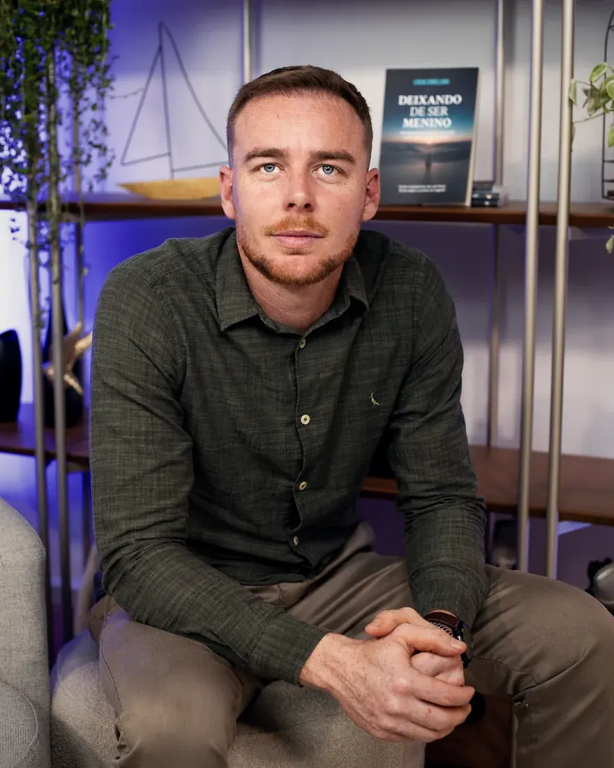 Retrato de Lucas Engelsing, autor do livro
